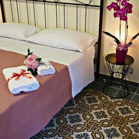 Domus Aurea Bed & Breakfast *