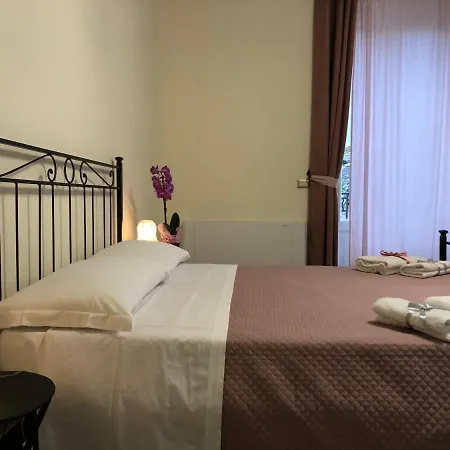 Domus Aurea מונטאלבאנו אליקונה