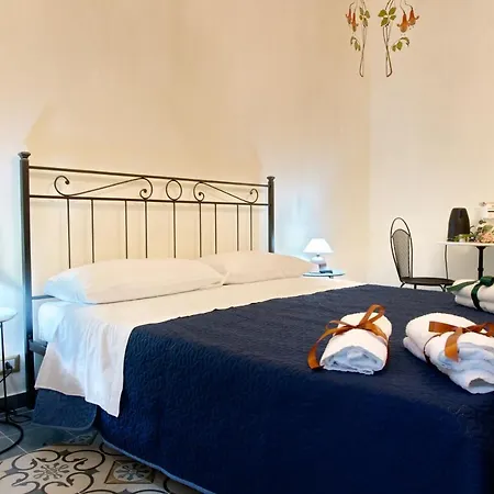 Domus Aurea מונטאלבאנו אליקונה