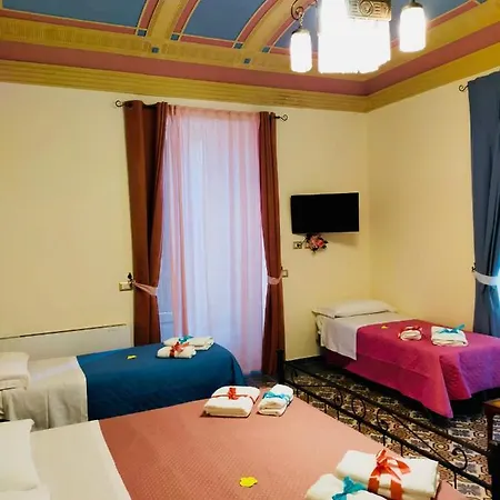 Domus Aurea לינה וארוחת בוקר 3*